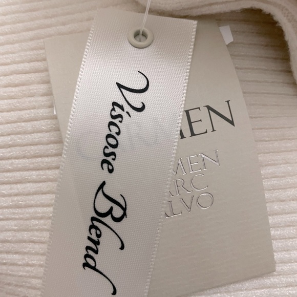 NWT Carmen Marc Valvo Cream Color sweater with Faux button details size L - Picture 6 of 12